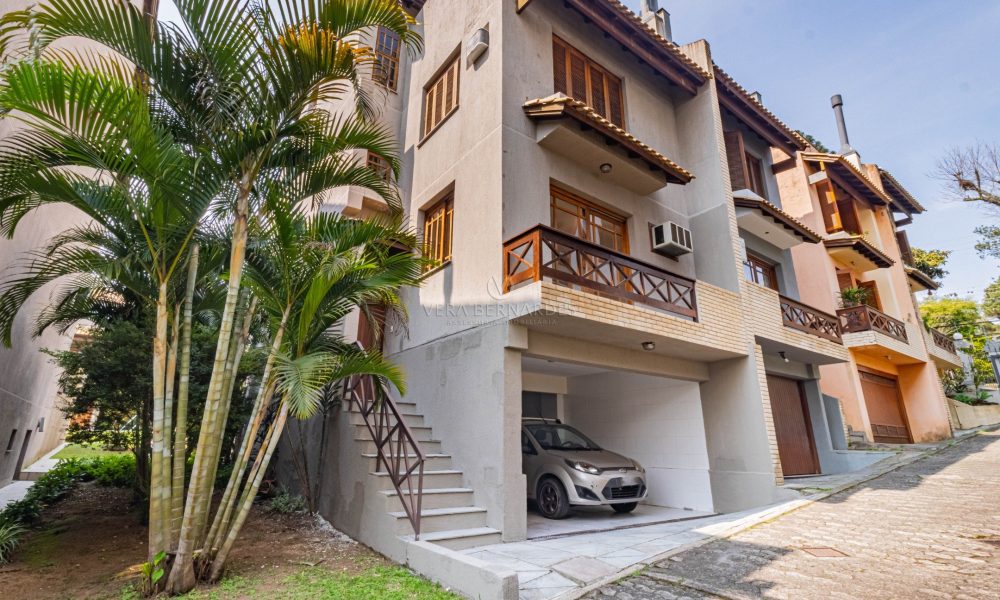 Casa em Condomínio à venda com 3 dormitórios, 197m² e 2 vagas no bairro Tristeza, Zona Sul de Porto Alegre - 001