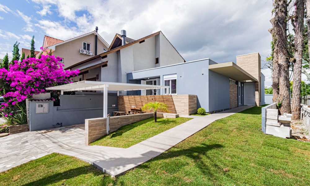 Casa em Condomínio à venda com 3 dormitórios, 153m² e 2 vagas no bairro Hípica, Zona Sul de Porto Alegre - 001