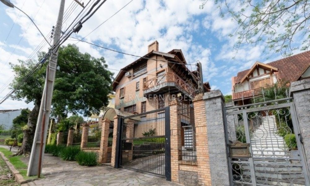 Casa em Condomínio à venda com 3 dormitórios, 278m² e 3 vagas no bairro Jardim Isabel, Zona Sul de Porto Alegre - 001