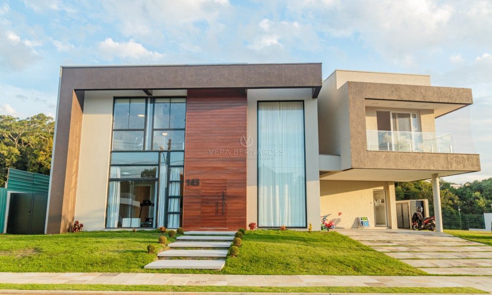 Casa em Condomínio à venda com 5 dormitórios, 438m² e 2 vagas no bairro Alphaville, Zona Sul de Porto Alegre - 001