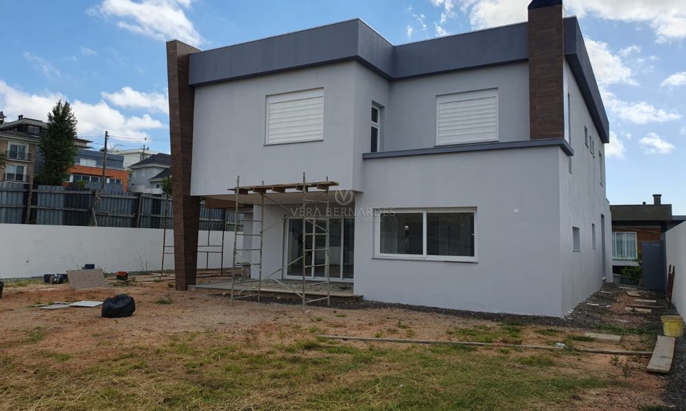 Casa em Condomínio à venda com 3 dormitórios, 330m² e 2 vagas no bairro Alphaville, Zona Sul de Porto Alegre - 001