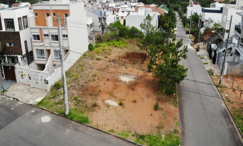 Terreno à venda com 424m² no bairro Guarujá, Zona Sul de Porto Alegre - 001