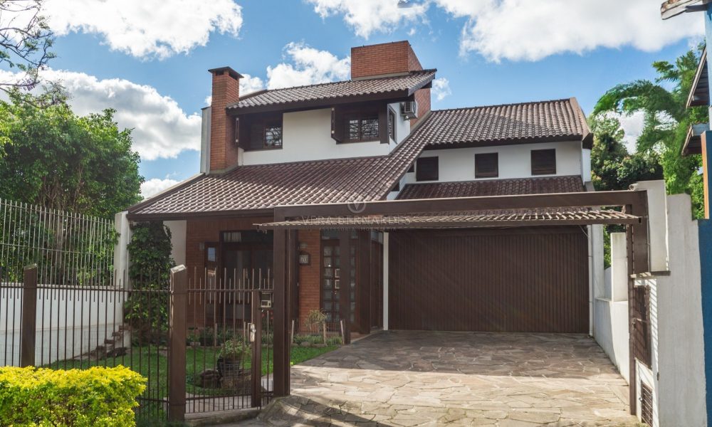 Casa à venda com 3 dormitórios, 326m² e 4 vagas no bairro Tristeza, Zona Sul de Porto Alegre - 001