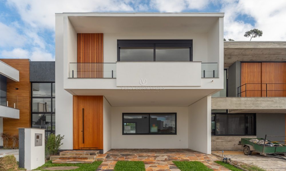 Casa em Condomínio à venda com 3 dormitórios, 190m² e 2 vagas no bairro Ipanema, Zona Sul de Porto Alegre - 001