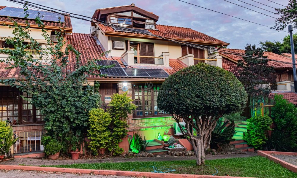 Casa em Condomínio à venda com 3 dormitórios, 115m² e 1 vaga no bairro Cavalhada, Zona Sul de Porto Alegre - 001