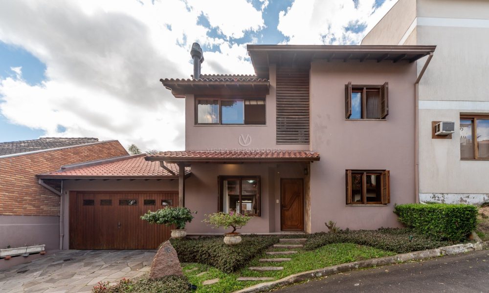 Casa em Condomínio à venda com 3 dormitórios, 260m² e 2 vagas no bairro Cavalhada, Zona Sul de Porto Alegre - 001