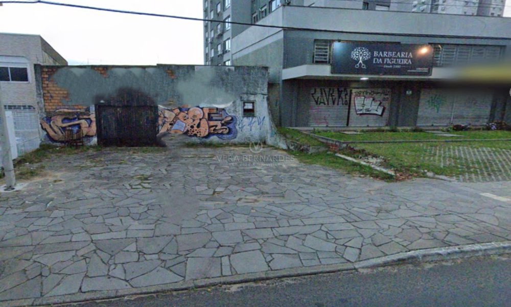 Terreno à venda com 704m² no bairro Cristal, Zona Sul de Porto Alegre - 001