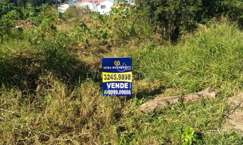 Terreno à venda com 3.268m² no bairro Guarujá, Zona Sul de Porto Alegre - 001