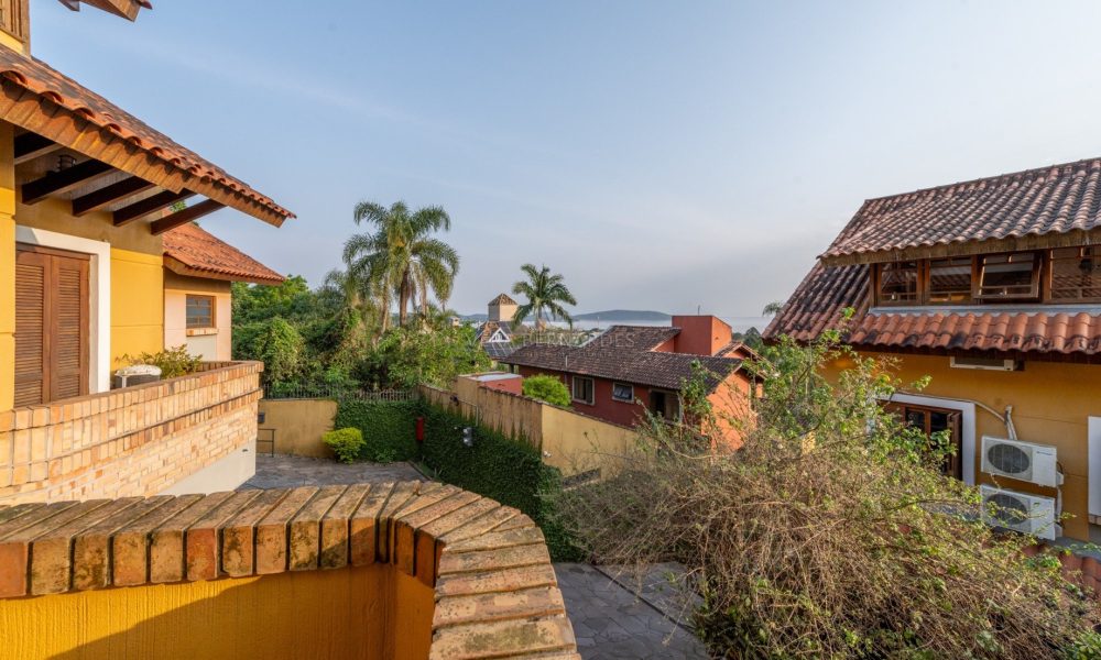 Casa em Condomínio à venda com 3 dormitórios, 160m² e 2 vagas no bairro Jardim Isabel, Zona Sul de Porto Alegre - 001