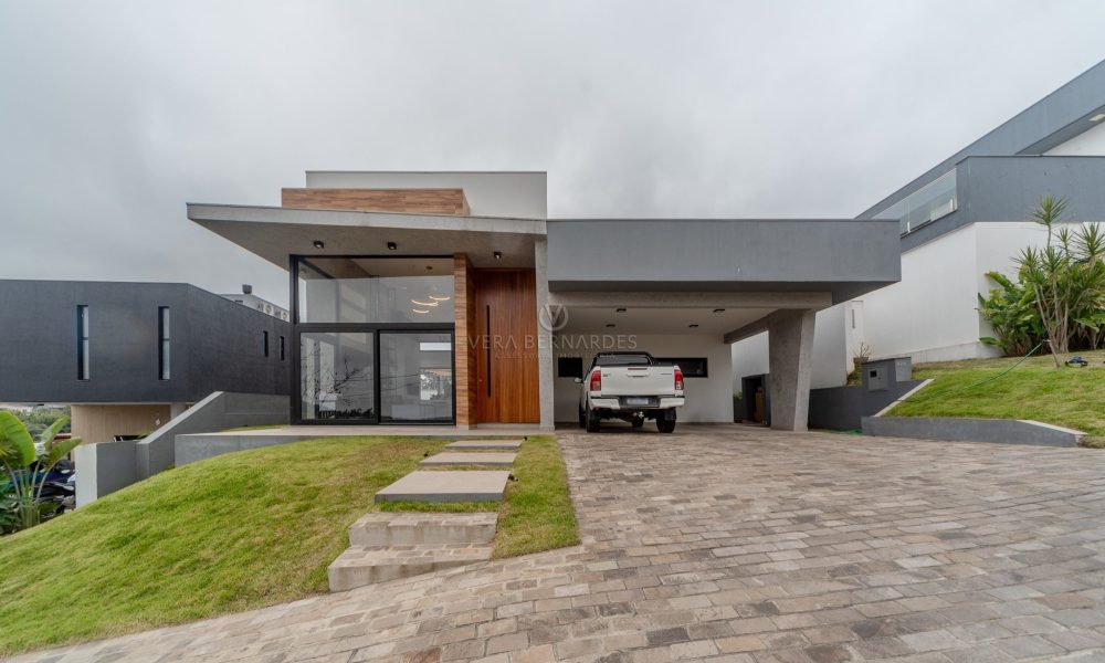 Casa em Condomínio à venda com 3 dormitórios, 263m² e 2 vagas no bairro Alphaville, Zona Sul de Porto Alegre - 001