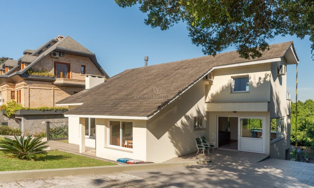 Casa em Condomínio à venda com 4 dormitórios, 270m² e 3 vagas no bairro Parque Knorr, Zona Sul de Porto Alegre - 001