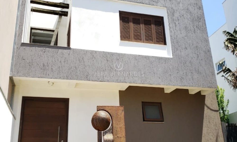 Casa em Condomínio à venda com 3 dormitórios, 160m² e 2 vagas no bairro Lagos de Nova Ipanema, Zona Sul de Porto Alegre - 001