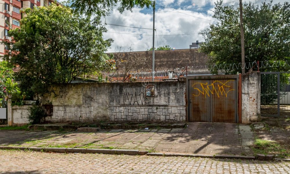 Terreno à venda com 242m² no bairro Tristeza, Zona Sul de Porto Alegre - 001