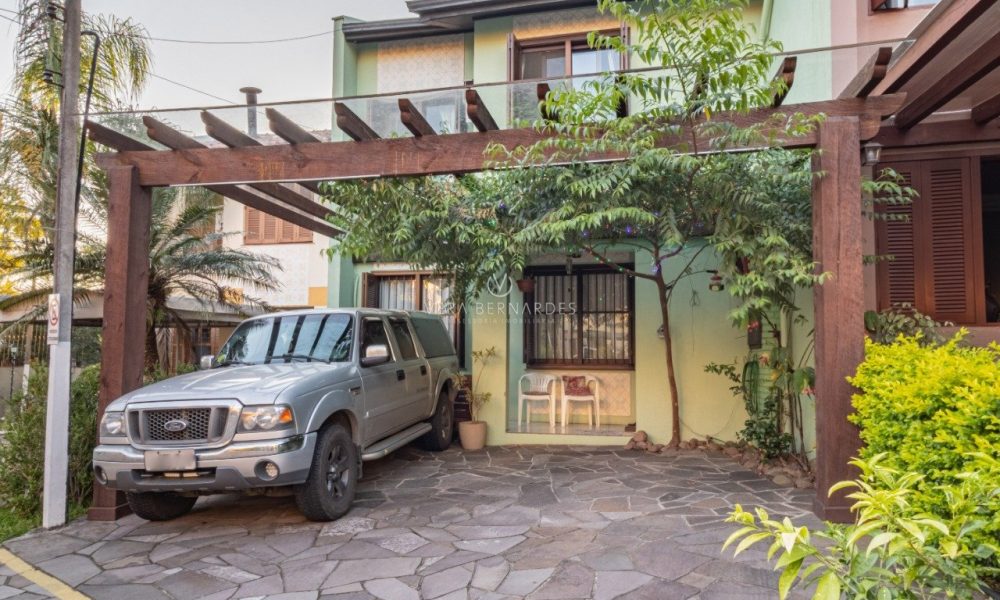 Casa em Condomínio à venda com 3 dormitórios, 99m² e 2 vagas no bairro Hípica, Zona Sul de Porto Alegre - 001