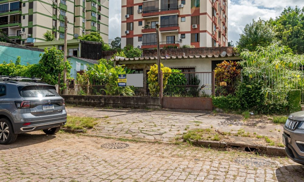 Terreno à venda com 242m² no bairro Tristeza, Zona Sul de Porto Alegre - 001