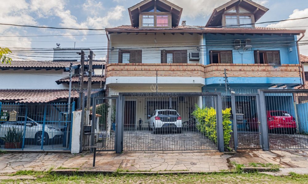 Casa à venda com 4 dormitórios, 200m² e 3 vagas no bairro Ipanema, Zona Sul de Porto Alegre - 001