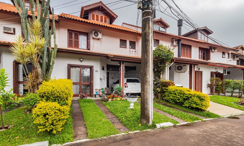 Casa em Condomínio à venda com 3 dormitórios, 160m² e 2 vagas no bairro Cavalhada, Zona Sul de Porto Alegre - 001