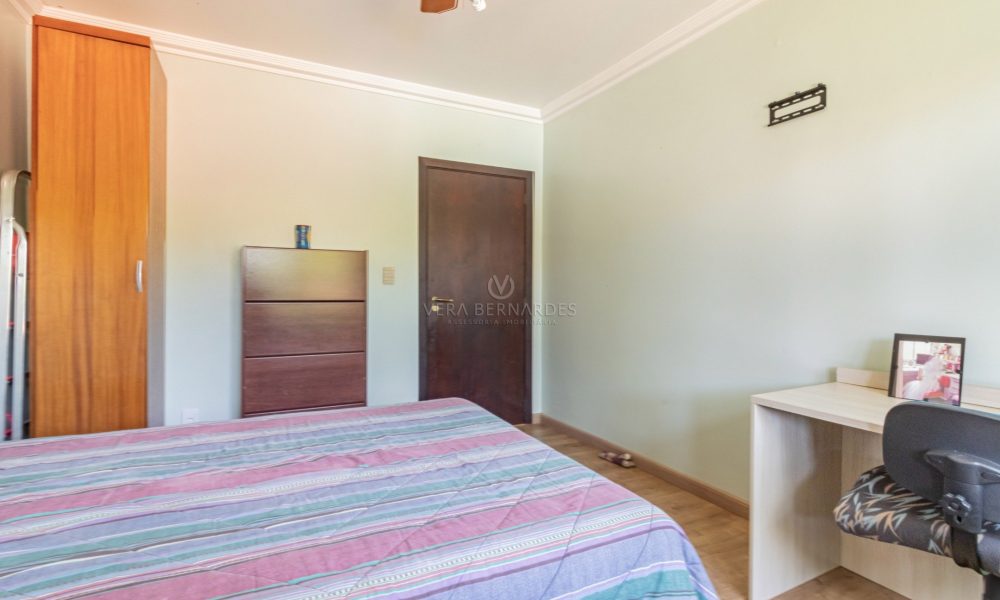 Casa à venda com 4 dormitórios, 312m² e 2 vagas no bairro Jardim Isabel, Zona Sul de Porto Alegre - 001