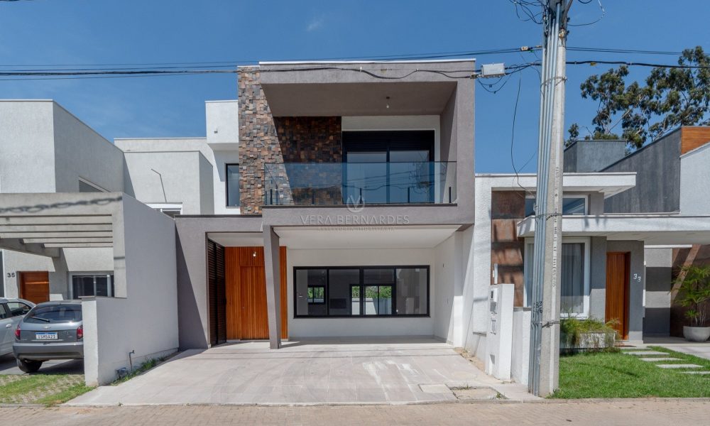 Casa em Condomínio à venda com 3 dormitórios, 177m² e 2 vagas no bairro Ipanema, Zona Sul de Porto Alegre - 001