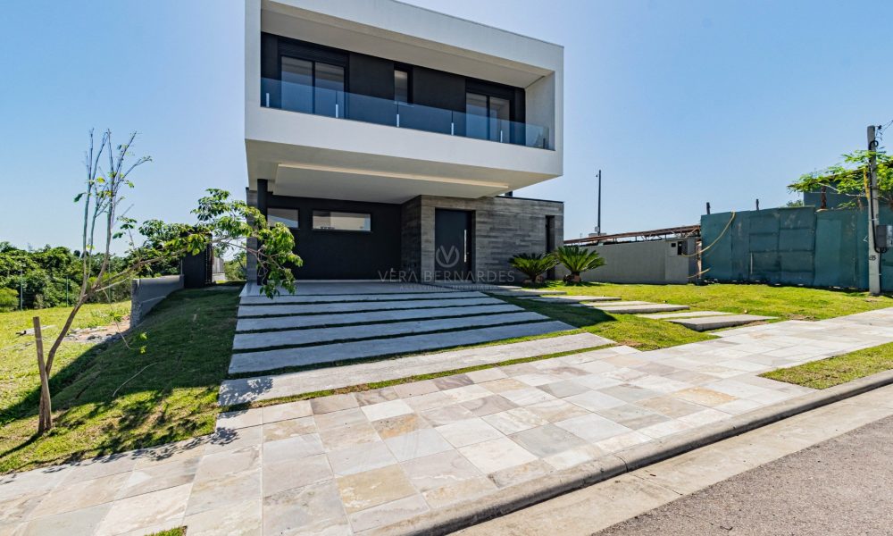 Casa em Condomínio à venda com 3 dormitórios, 300m² e 4 vagas no bairro Alphaville, Zona Sul de Porto Alegre - 001