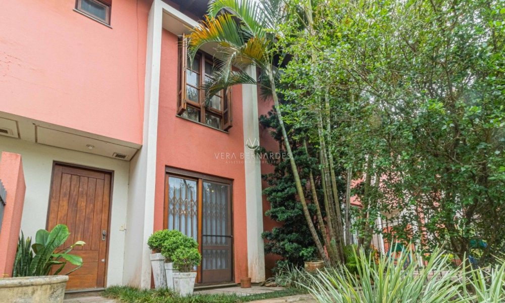 Casa em Condomínio à venda com 3 dormitórios, 148m² e 3 vagas no bairro Ipanema, Zona Sul de Porto Alegre - 001