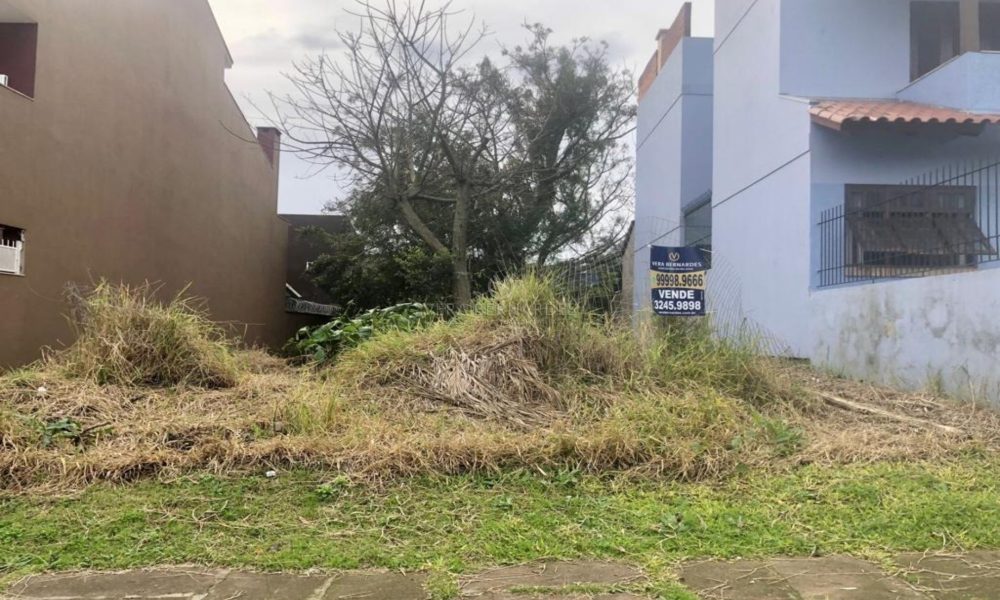 Terreno à venda com 300m² no bairro Guarujá, Zona Sul de Porto Alegre - 001