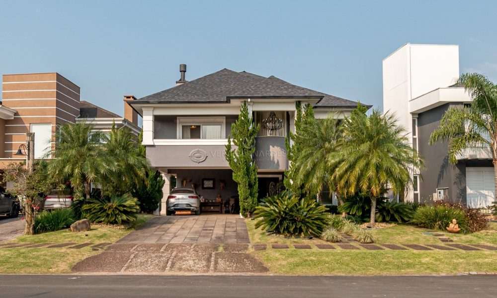 Casa em Condomínio à venda com 3 dormitórios, 592m² e 4 vagas no bairro Terra Ville, Zona Sul de Porto Alegre - 001