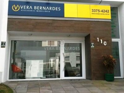 Prédio Comercial à venda com 208m² e 2 vagas no bairro Lagos de Nova Ipanema, Zona Sul de Porto Alegre