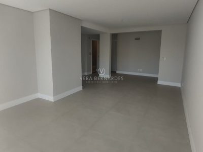 Apartamento à venda com 3 dormitórios, 138m² e 3 vagas no bairro Cristal, Zona Sul de Porto Alegre