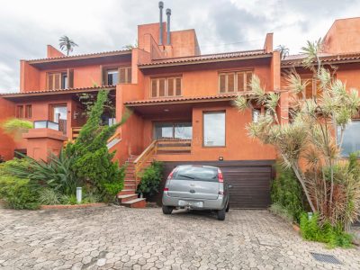 Casa em Condomínio à venda com 4 dormitórios, 384m² e 3 vagas no bairro Cristal, Zona Sul de Porto Alegre