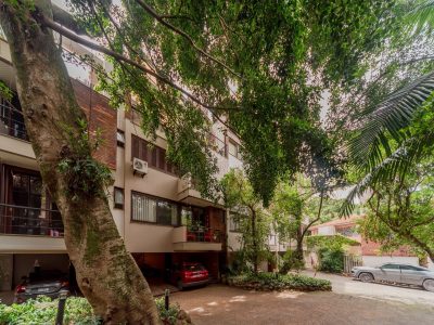 Casa em Condomínio à venda com 3 dormitórios, 199m² e 2 vagas no bairro Vila Assunção, Zona Sul de Porto Alegre