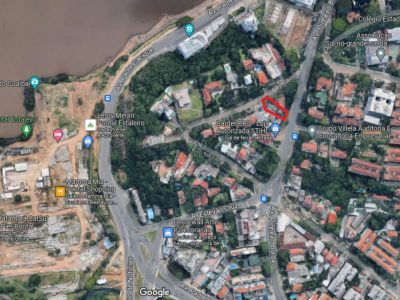 Terreno à venda com 346m² no bairro Cristal, Zona Sul de Porto Alegre