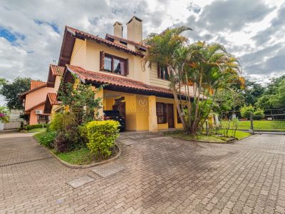 Casa em Condomínio à venda com 3 dormitórios, 132m² e 2 vagas no bairro Espírito Santo, Zona Sul de Porto Alegre