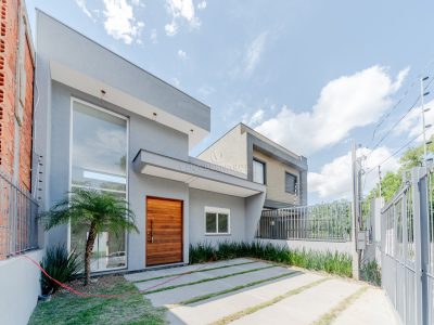 Casa Térrea à venda com 3 dormitórios, 100m² e 2 vagas no bairro Ipanema, Zona Sul de Porto Alegre