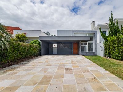 Casa em Condomínio à venda com 3 dormitórios, 189m² e 4 vagas no bairro Terra Ville, Zona Sul de Porto Alegre