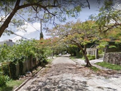 Terreno à venda com 720m² no bairro Vila Assunção, Zona Sul de Porto Alegre