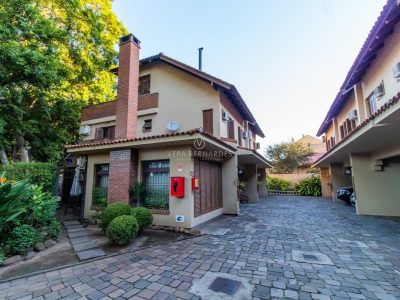 Casa em Condomínio à venda com 3 dormitórios, 204m² e 2 vagas no bairro Ipanema, Zona Sul de Porto Alegre