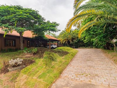 Casa em Condomínio à venda com 2 dormitórios, 287m² e 2 vagas no bairro Terra Ville, Zona Sul de Porto Alegre