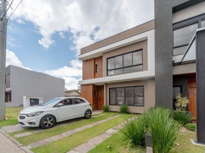 Casa em Condomínio à venda com 3 dormitórios, 167m² e 2 vagas no bairro Ipanema, Zona Sul de Porto Alegre