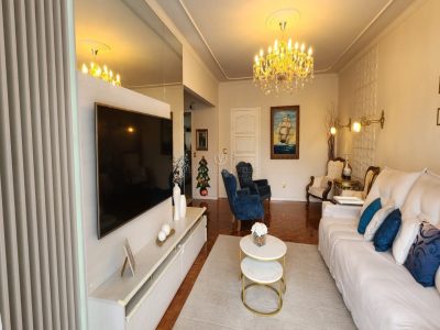 Apartamento à venda com 3 dormitórios, 153m² e 1 vaga no bairro Centro Histórico, Zona Central de Porto Alegre