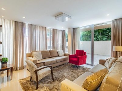 Apartamento Garden à venda com 3 dormitórios, 203m² e 2 vagas no bairro Tristeza, Zona Sul de Porto Alegre