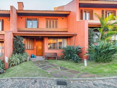 Casa em Condomínio à venda com 3 dormitórios, 286m² e 2 vagas no bairro Cristal, Zona Sul de Porto Alegre