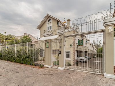 Casa em Condomínio à venda com 3 dormitórios, 162m² e 1 vaga no bairro Ipanema, Zona Sul de Porto Alegre