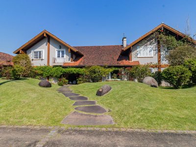 Casa em Condomínio à venda com 5 dormitórios, 650m² e 4 vagas no bairro Terra Ville, Zona Sul de Porto Alegre