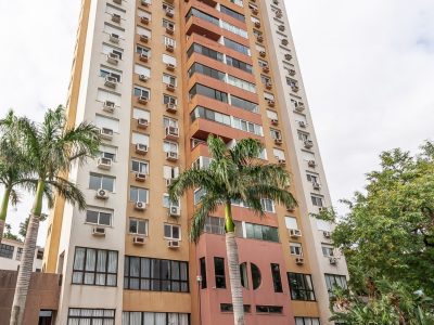 Apartamento à venda com 3 dormitórios, 131m² e 1 vaga no bairro Cristal, Zona Sul de Porto Alegre