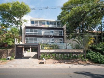 Apartamento à venda com 3 dormitórios, 260m² e 3 vagas no bairro Vila Assunção, Zona Sul de Porto Alegre