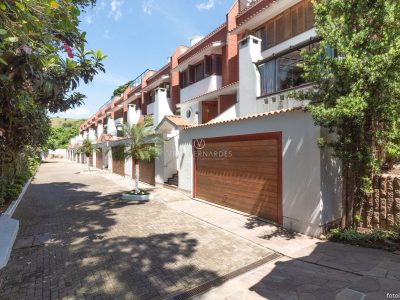 Casa em Condomínio à venda com 3 dormitórios, 299m² e 4 vagas no bairro Cristal, Zona Sul de Porto Alegre