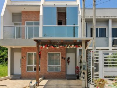 Casa à venda com 2 dormitórios, 118m² e 2 vagas no bairro Hípica, Zona Sul de Porto Alegre