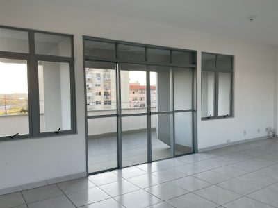 Salas/Conjuntos à venda com 97m² no bairro Cristal, Zona Sul de Porto Alegre