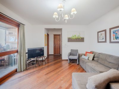 Apartamento à venda com 2 dormitórios, 72m² e 1 vaga no bairro Vila Assunção, Zona Sul de Porto Alegre